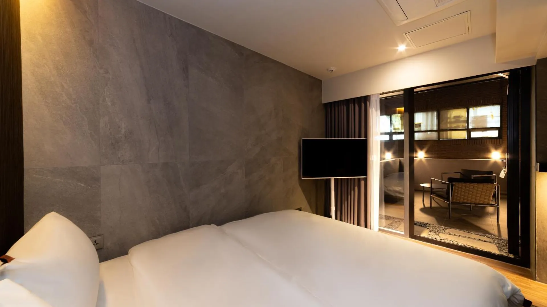 Guwol Hotel Seoul